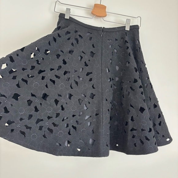 Jill Stuart Black Wool Floral Cut Out A-Line Skirt 0 - Picture 6 of 8